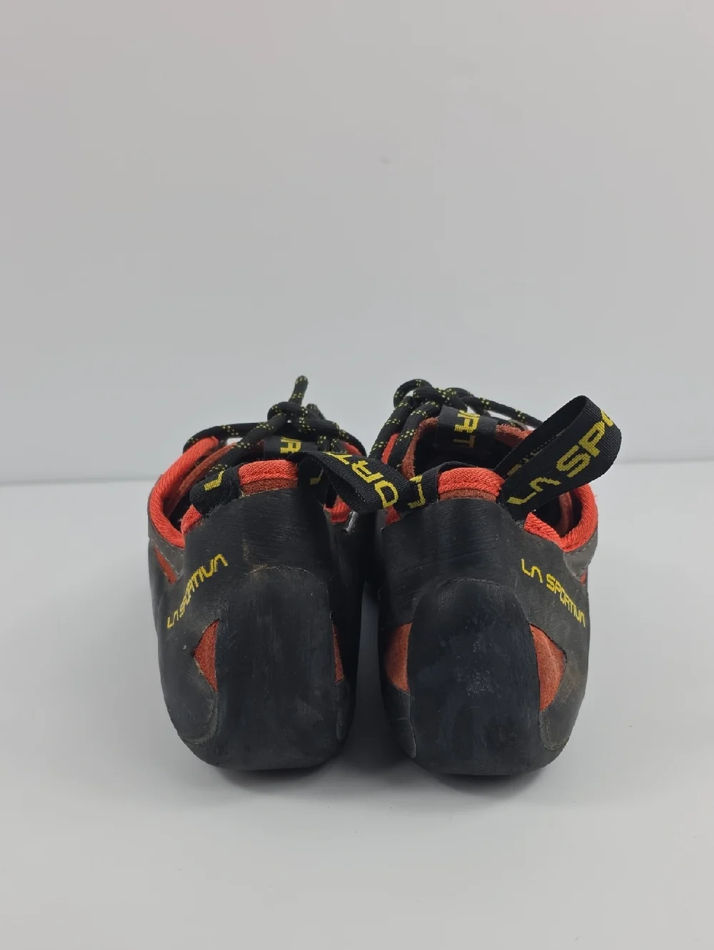 La Sportiva Tarantulace Orange Men's Climbing Shoes Size 9.5